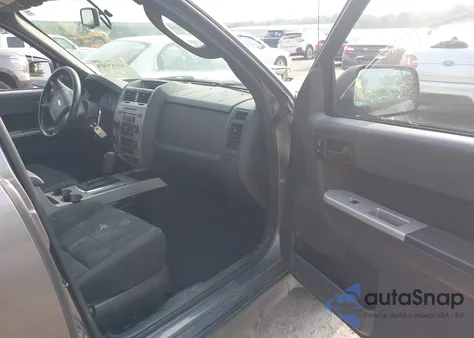 2010 Ford Escape Xlt from USA, damaged, VIN 1FMCU0D70AKC13511